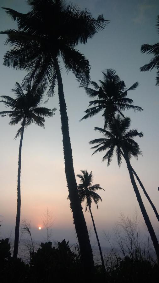 Pemuyan Mirissa70 Bed & Breakfast Bagian luar foto